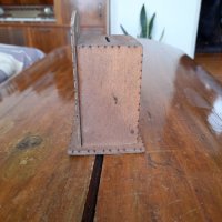 Стара дървена касичка #3, снимка 2 - Антикварни и старинни предмети - 32348378