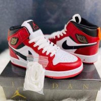 Дамски кецове Nike Jordan , снимка 4 - Кецове - 39745071