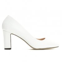 Дамски обувки в бял цвят, снимка 7 - Дамски ежедневни обувки - 38489861