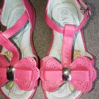 Детски сандали, розов цвят номер 25,стелка от естествена кожа, леки и удобни, снимка 1 - Детски сандали и чехли - 37212750