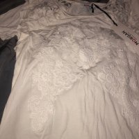Morgan Дамска бяла тениска с дантела, снимка 2 - Тениски - 28947144