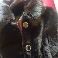 Елегантно палто естествена кожа, снимка 2 - Палта, манта - 43479625