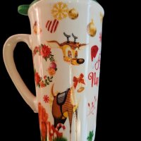 Коледна порцеланова чаша с гумен капак 15см височина. 🍵ВАРИАНТИ: картинка С еленче или с Дядо Колед, снимка 1 - Чаши - 42993501