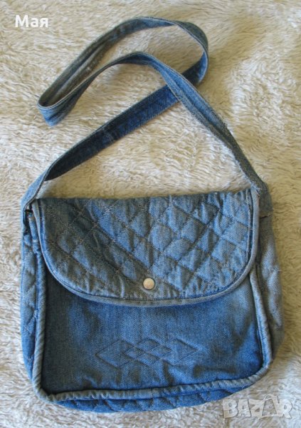 Дамска дънкова чантичка (юношеска) - ръчна изработка, с дълга дръжка., снимка 1