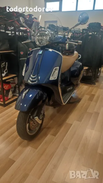ТОП ОФЕРТА Скутер Мотоциклет Мотор Vespa GTS 300, снимка 1