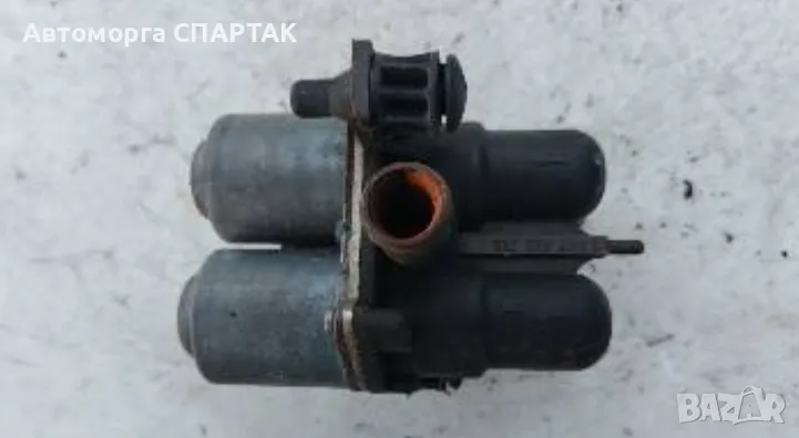 Клапани парно 1147412015 за MERCEDES-BENZ седан (W124) 300 D (124.130) (1984 - 1993), снимка 1