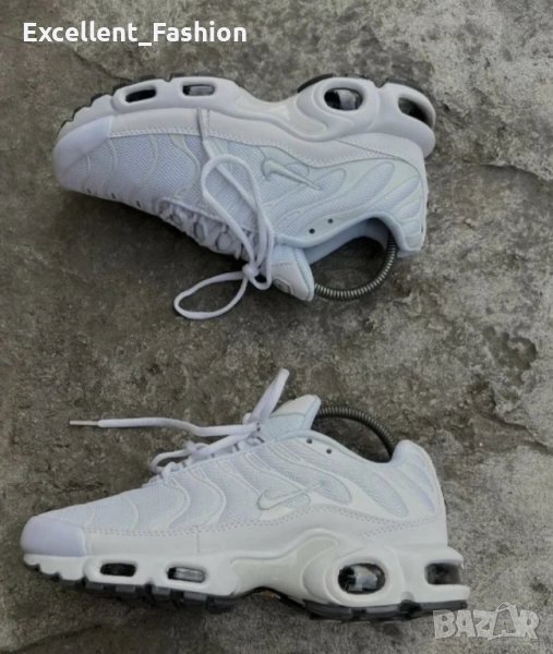 Дамски модел Nike air max Tn , снимка 1