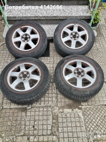 Алуминиеви джанти с летни гуми за Голф 4 и Ауди А3 , снимка 1