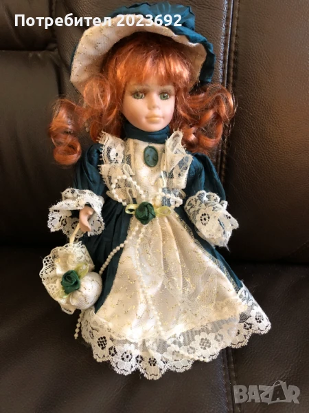 Порцеланова кукла за колекция, снимка 1