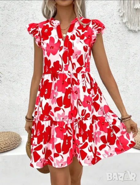Лятна рокля на червени цветя, снимка 1