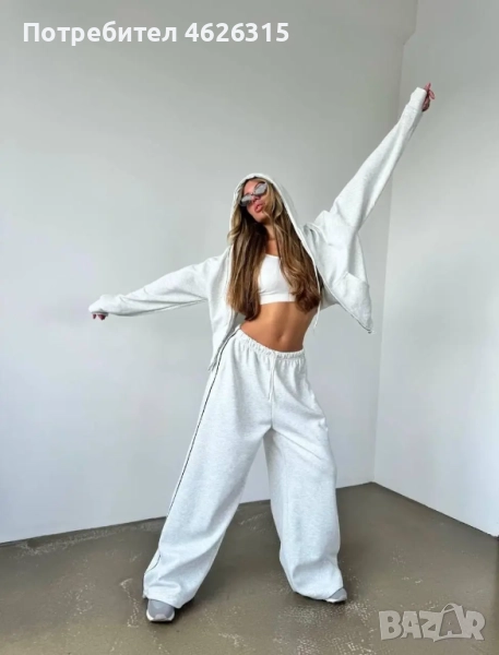 Дамски спортен екип от три части , снимка 1