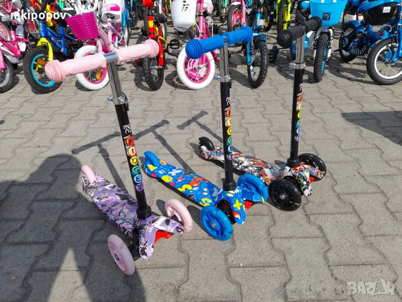 MONI Детска тротинетка FIDGET, снимка 1