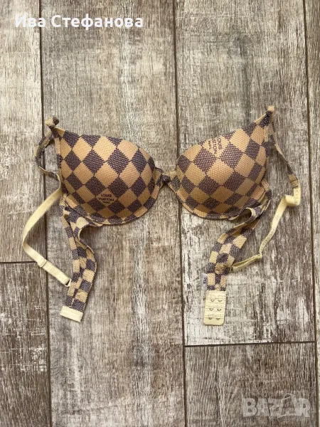 Красив луксозен марков сутиен Louis Vuitton LV Луис Витон , снимка 1