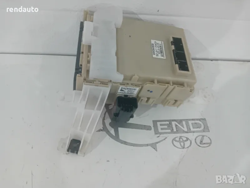 82730-0f320 Бушониера Toyota Verso 1.6 1ww 2013-2018, снимка 1