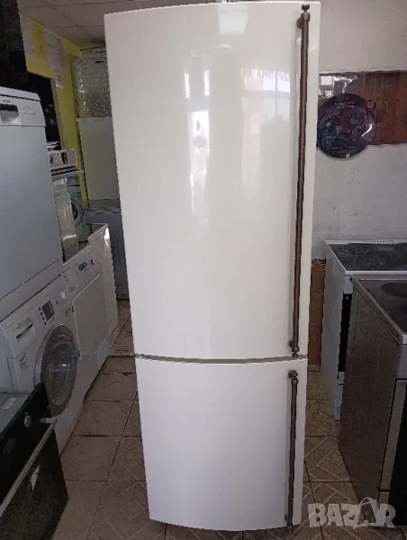 Бежов комбиниран хладилник с фризер ретро дизайн Smeg с две години гаранция!, снимка 1