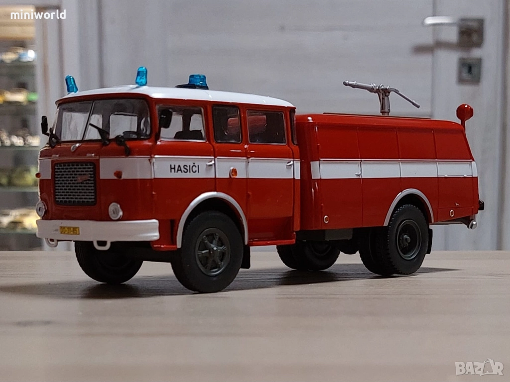 Skoda-Liaz 706 RTHP 25 CAS пожарна 1957 - мащаб 1:43 на DeAgostini моделът е нов в блистер, снимка 1