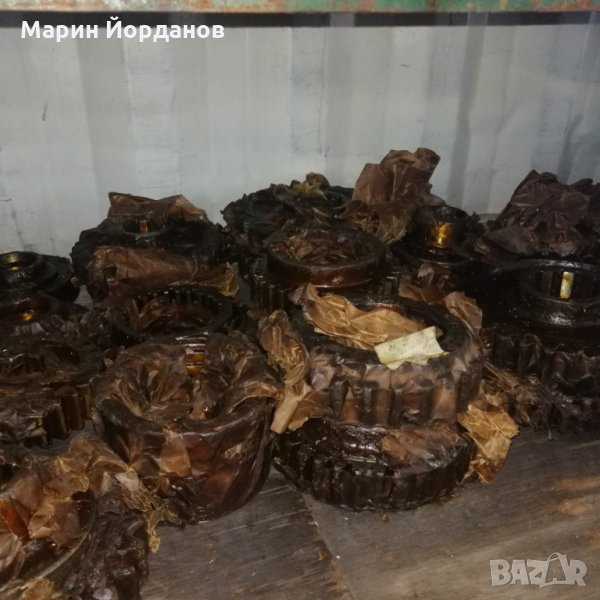 Зъбни колела за ск.кутия на трактор К700/701-стар модел, снимка 1