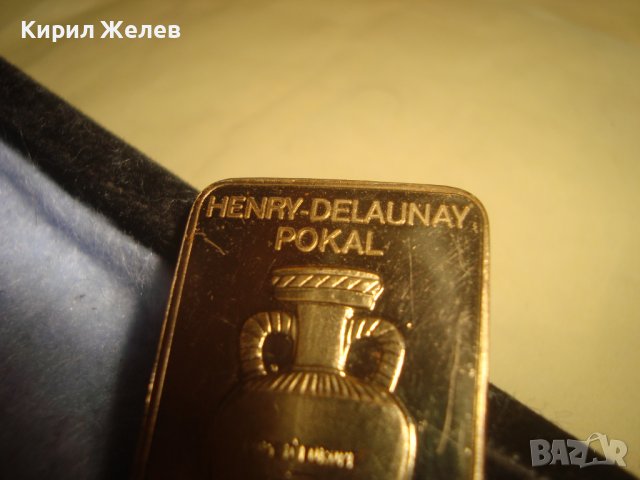 UEFA 88 ЕВРО-88 СПОРТЕН КОЛЕКЦИОНЕРСКИ МЕДЕН ПЛАКЕТ СУВЕНИР с ДЕБЕЛА ПОЗЛАТА КУПА УЕФА ФУТБОЛ 30249, снимка 6 - Антикварни и старинни предмети - 38152865