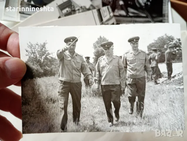 БКП стари военни снимки генерал Митко Митков Славчо , снимка 7 - Антикварни и старинни предмети - 50046013