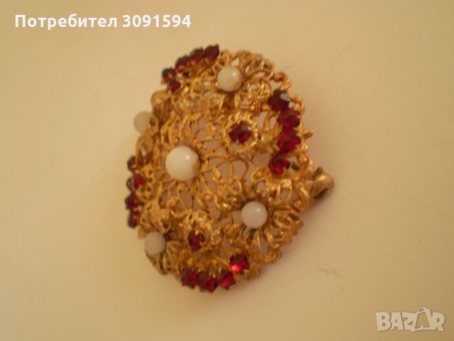 Брошка  със кристал  тип рубини Чехословакия маркирана, снимка 3 - Антикварни и старинни предмети - 35554114