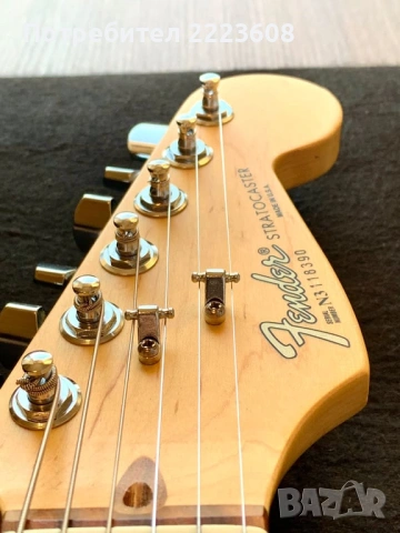 Fender Stratocaster American Standard (1993), снимка 10 - Китари - 53466949