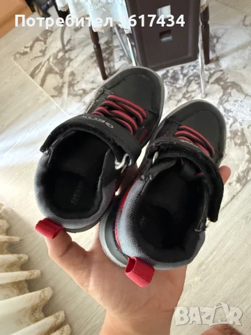 Детски маратонки Geox, снимка 2 - Детски маратонки - 51317266