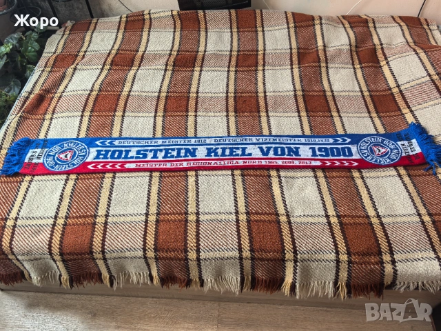  Футболни шалове, снимка 16 - Фен артикули - 50421691