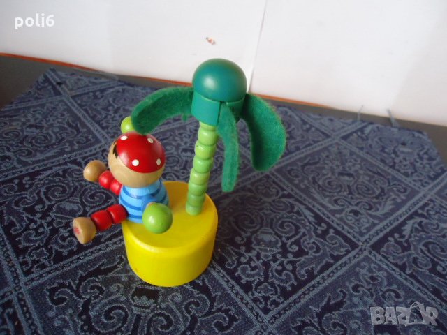 дървена играчка марионетка,пират на остров с палма,жълто кученце Eichhorn, снимка 3 - Други - 32697580