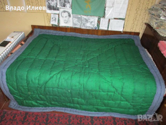 Юргани вълнени  нови изобщо неупотребявани 2 броя цена 79 лева за 1 брой