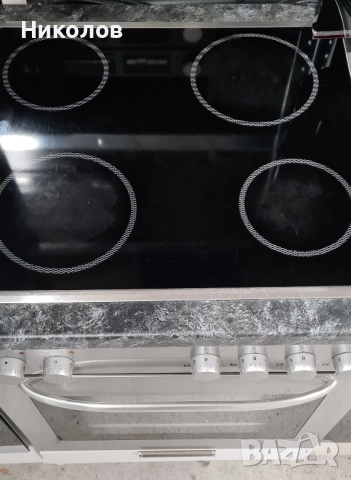 Свободностояща готварска печка ZANUSSI с керамични котлони , снимка 6 - Печки, фурни - 52362731