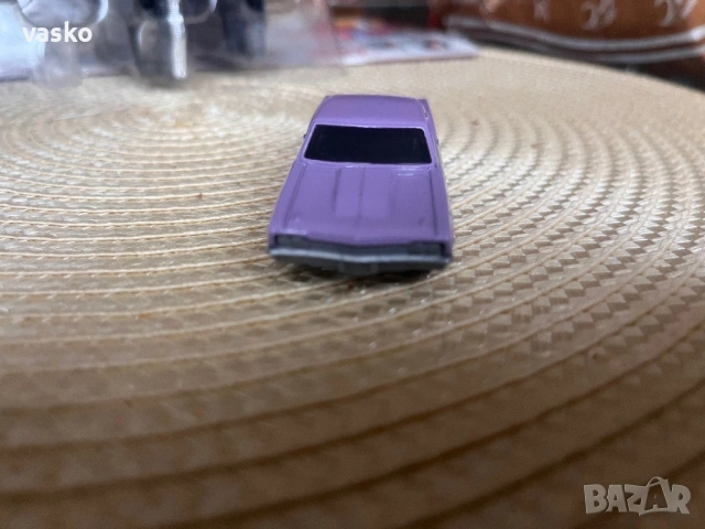 Hotwheels Impala, снимка 2 - Колекции - 53425494