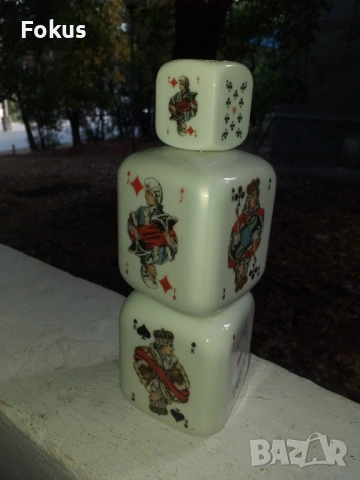 Стара колекционерска порцеланова бутилка за алкохол порцелан, снимка 8 - Антикварни и старинни предмети - 53461663