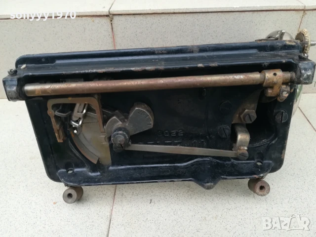 PFAFF-СТАРА МАШИНЕРИЯ-ВНОС SWISS 3105251829, снимка 11 - Антикварни и старинни предмети - 50497462