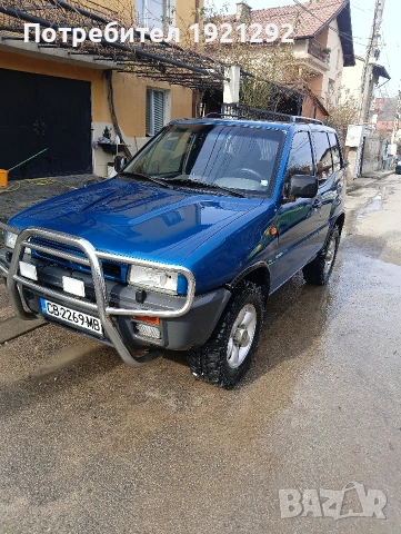 Нисан Терано 2.4, снимка 8 - Автомобили и джипове - 53416875