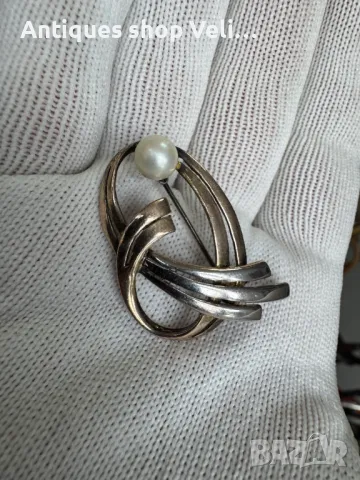 Сребърна брошка с позлата №5950, снимка 2 - Колиета, медальони, синджири - 47409454