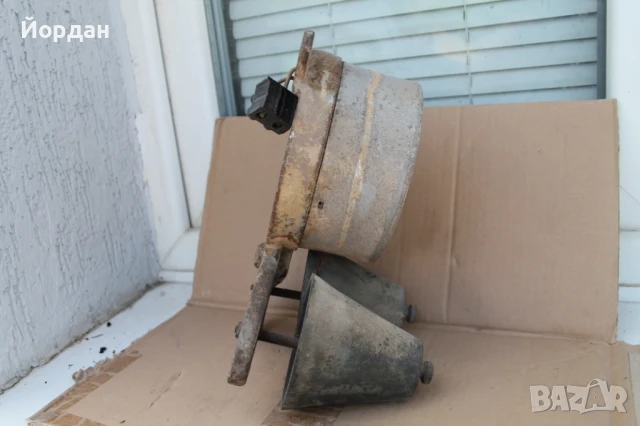 Уличен звънец 1960-та година , снимка 2 - Колекции - 51019333