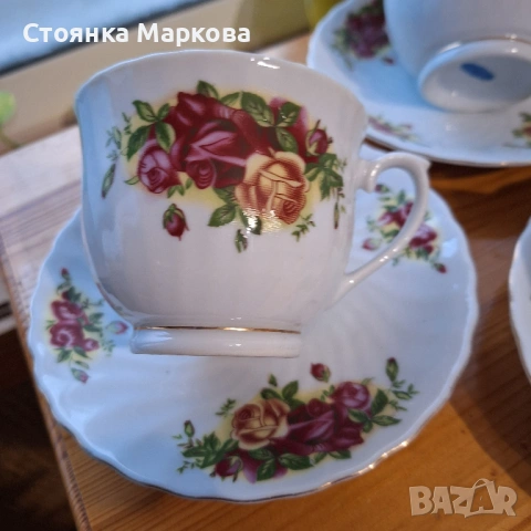 Холандски порцеланов комплект, снимка 8 - Чаши - 53263212