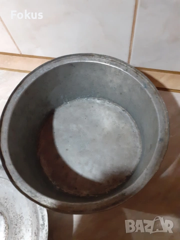 Стара възрожденска медна тенджера с капак - калайдисана, снимка 4 - Антикварни и старинни предмети - 53348070
