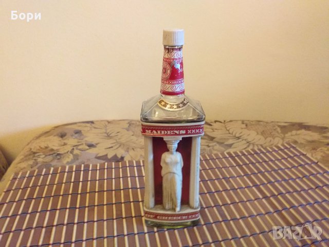 OUZOUNIS MAIDENS  Гръцка бутилка 1964г