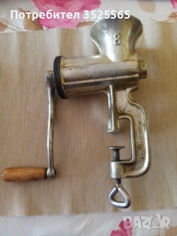 Ръчна машинка за мелене на месо № 8, снимка 2 - Антикварни и старинни предмети - 53150681