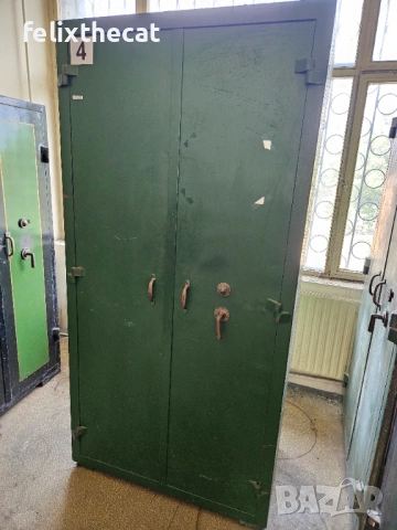 Масивни стари сейфове/каси/каса, снимка 4 - Антикварни и старинни предмети - 53537099