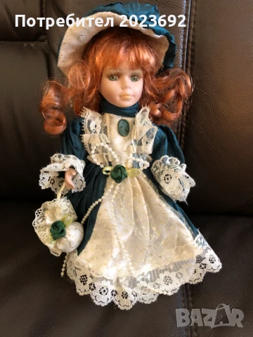 Порцеланова кукла за колекция, снимка 1