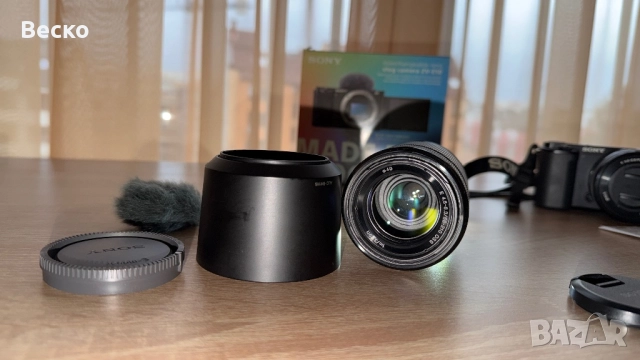  Фотоапарат Sony ZV-E10 + обективи 16-50mm и 55-210mm, снимка 9 - Фотоапарати - 52660808
