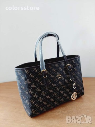 Луксозна чанта Guess  код DS12q56, снимка 3 - Чанти - 40857471