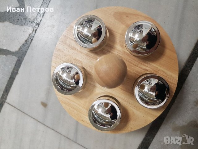 Бурканчета на дървена поставка, снимка 2 - Аксесоари за кухня - 34685021