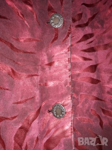 Дамски костюм от 3 части - сако, пола и елек р-р М, снимка 3 - Костюми - 28075269