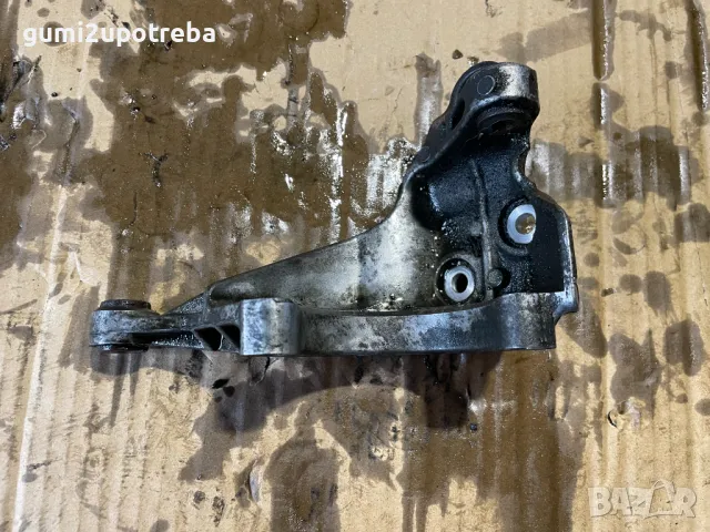 Държач Скоба Хидравлична Помпа 059145167AM Porsche Cayenne 3.0D 92A/2012г