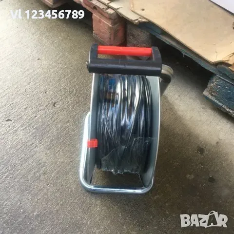 Удължител за ток-макара 50 метра, 4 гнезда- Kraft Royal, снимка 2 - Други инструменти - 49854903