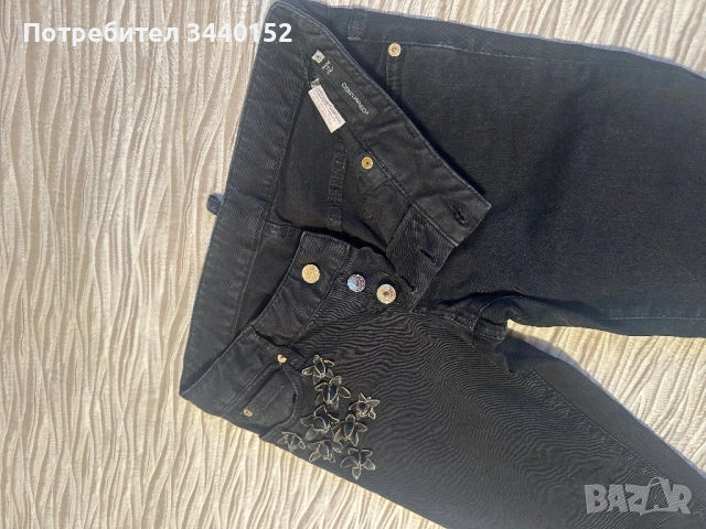 DSQUARED2 дамски дънки - оригинал, S размер, снимка 2 - Дънки - 51749216