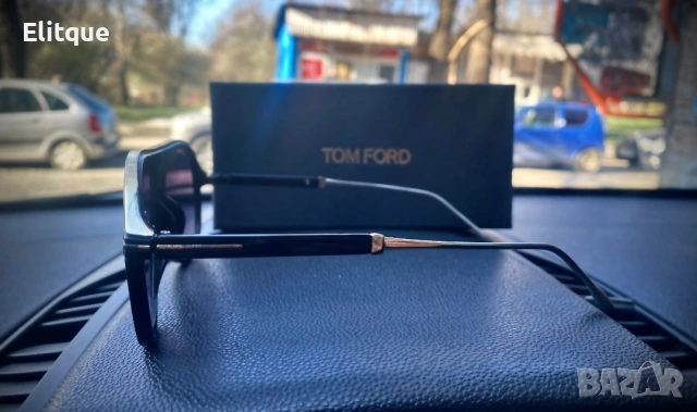 очила с черен обикновен калъф и ув защита tom ford , снимка 3 - Слънчеви и диоптрични очила - 53223071